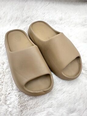 Adidas Yeezy Slide Pure Mens Size 7 Slip On Sandals